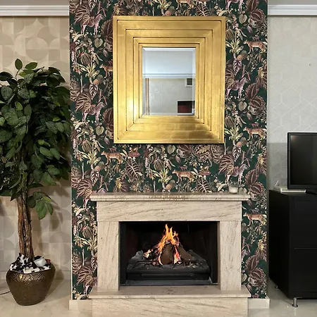 Apartment Luxurious In