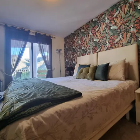 Apartment Luxurious In Benahavis
