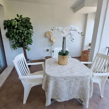 Apartment Luxurious In Benahavis